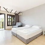 Sol *